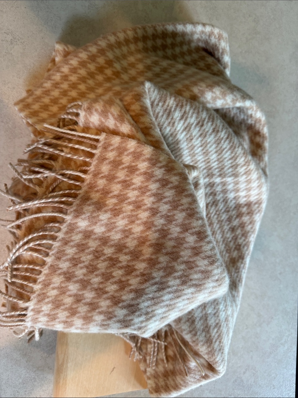 Cozy Houndstooth Over-sized Scarf/Shawl in Camel and Cream